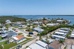 2601 Gulf Dr N, Bradenton Beach, FL 34217 - Photo 15