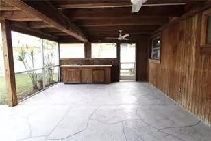 7464 Cass Cir, Sarasota, FL 34231 - Photo 5