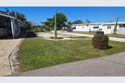 43 Hatchett Creek Road, Venice, FL 34285 - Photo 3