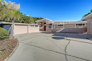 355 S Shore Dr, Sarasota, FL 34234 - Photo 3