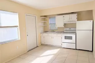 1118 15th St W, Bradenton, FL 34205 - Photo 7