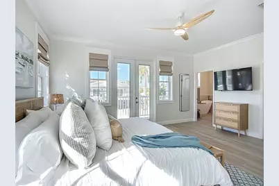 215 64th Street, Holmes Beach, FL 34217 - Photo 33