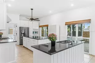 3410 S School Ave, Sarasota, FL 34239 - Photo 5