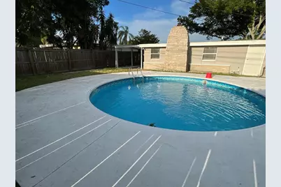 9596 Groveland Street, Seminole, FL 33772 - Photo 3