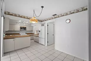 102 Windward Dr, Osprey, FL 34229 - Photo 17