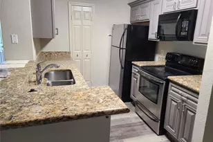 8911 Manor Loop, Lakewood Ranch, FL 34202 - Photo 3
