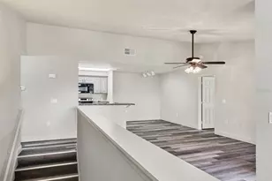 8911 Manor Loop, Lakewood Ranch, FL 34202 - Photo 9