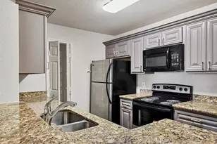 8911 Manor Loop, Lakewood Ranch, FL 34202 - Photo 13