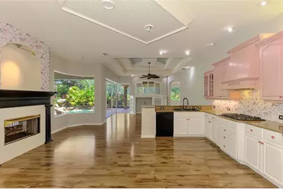 4889 Carrington Circle, Sarasota, FL 34243 - Photo 19