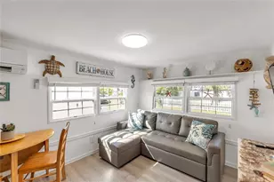 2601 Gulf Dr N, Bradenton Beach, FL 34217 - Photo 9