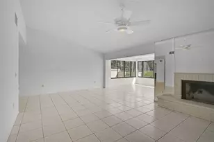 4414 La Jolla Dr, Bradenton, FL 34210 - Photo 15
