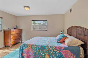 2313 Loma Linda St, Sarasota, FL 34239 - Photo 15