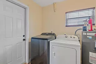 2313 Loma Linda St, Sarasota, FL 34239 - Photo 21