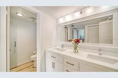 4500 Gulf Of Mexico Drive #206, Longboat Key, FL 34228 - Photo 19