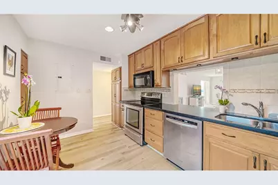 4500 Gulf Of Mexico Drive #206, Longboat Key, FL 34228 - Photo 11