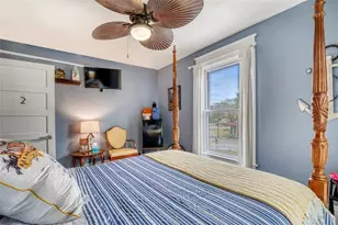 304 15th St W, Bradenton, FL 34205 - Photo 23