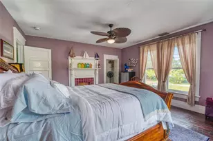 304 15th St W, Bradenton, FL 34205 - Photo 37