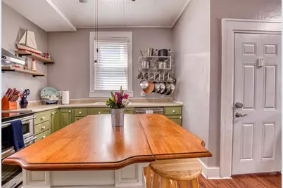 304 15th Street W, Bradenton, FL 34205 - Photo 19