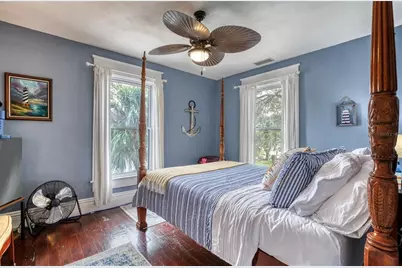 304 15th Street W, Bradenton, FL 34205 - Photo 21