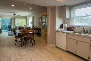 1900 Benjamin Franklin Dr, Sarasota, FL 34236 - Photo 5