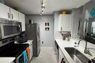 5655 Bentgrass Dr, Sarasota, FL 34235 - Photo 9