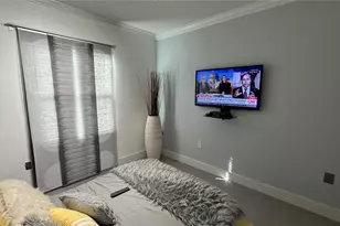 5655 Bentgrass Dr, Sarasota, FL 34235 - Photo 13