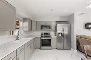 1731 4th Ave E, Bradenton, FL 34208 - Photo 7