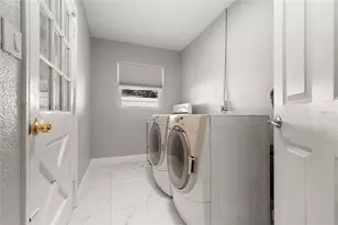 1731 4th Ave E, Bradenton, FL 34208 - Photo 9