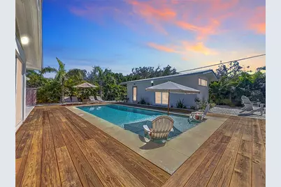 2308 Tulip Street Tulip Street #2308, Sarasota, FL 34239 - Photo 3