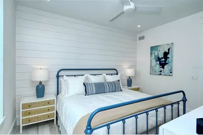 2406 Avenue C, Bradenton Beach, FL 34217 - Photo 55