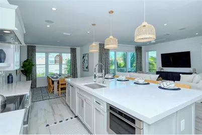 2406 Avenue C, Bradenton Beach, FL 34217 - Photo 21