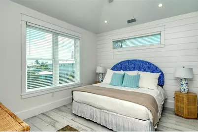 2406 Avenue C, Bradenton Beach, FL 34217 - Photo 61