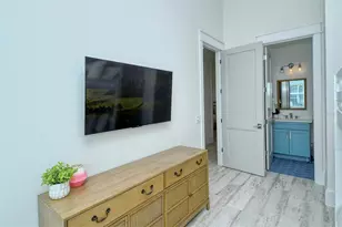 2406 Avenue C, Bradenton Beach, FL 34217 - Photo 57