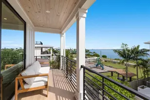 2415 Avenue B, Bradenton Beach, FL 34217 - Photo 43