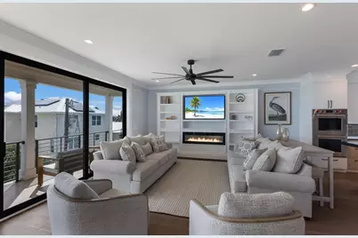 2415 Avenue B, Bradenton Beach, FL 34217 - Photo 5