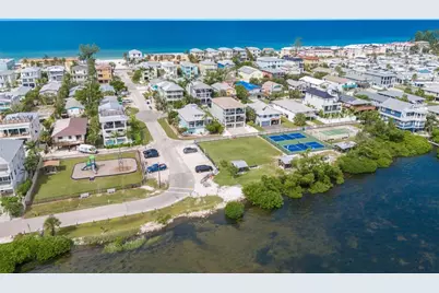 2415 Avenue B, Bradenton Beach, FL 34217 - Photo 67