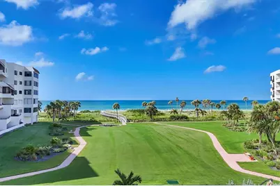 1425 Gulf Of Mexico Drive #208, Longboat Key, FL 34228 - Photo 41