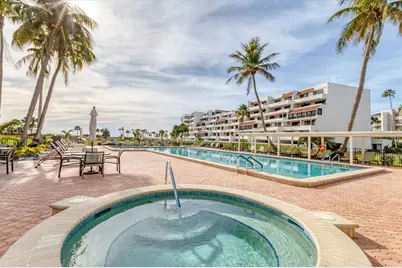 1425 Gulf Of Mexico Drive #208, Longboat Key, FL 34228 - Photo 35