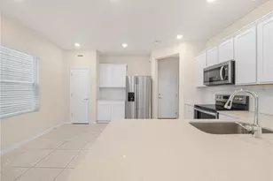 4580 Sparkling Shell Ave, Kissimmee, FL 34746 - Photo 19