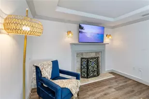 1521 Siesta Dr, Sarasota, FL 34239 - Photo 31