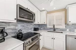 6140 Midnight Pass Rd, Sarasota, FL 34242 - Photo 7