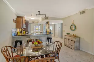 1243 Siesta Bayside Dr, Sarasota, FL 34242 - Photo 17