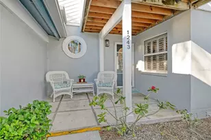 1243 Siesta Bayside Dr, Sarasota, FL 34242 - Photo 3
