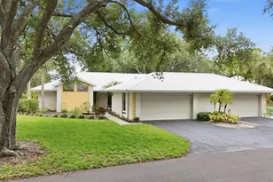 217 Southampton Dr, Venice, FL 34293 - Photo 3