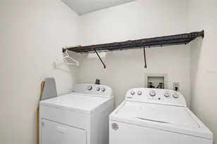 5633 Avista Dr, Sarasota, FL 34243 - Photo 19