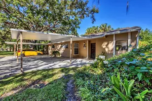 4715 Village Gardens Dr, Sarasota, FL 34234 - Photo 3