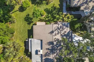 4715 Village Gardens Dr, Sarasota, FL 34234 - Photo 33