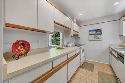 4715 Village Gardens Drive #68, Sarasota, FL 34234 - Photo 9