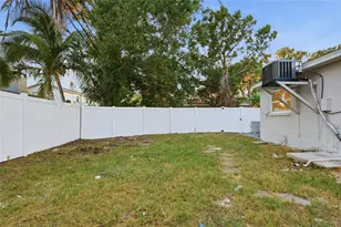 1910 New Hampshire Ave NE, Saint Petersburg, FL 33703 - Photo 39
