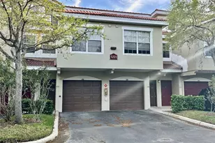5001 Baraldi Cir, Sarasota, FL 34235 - Photo 1